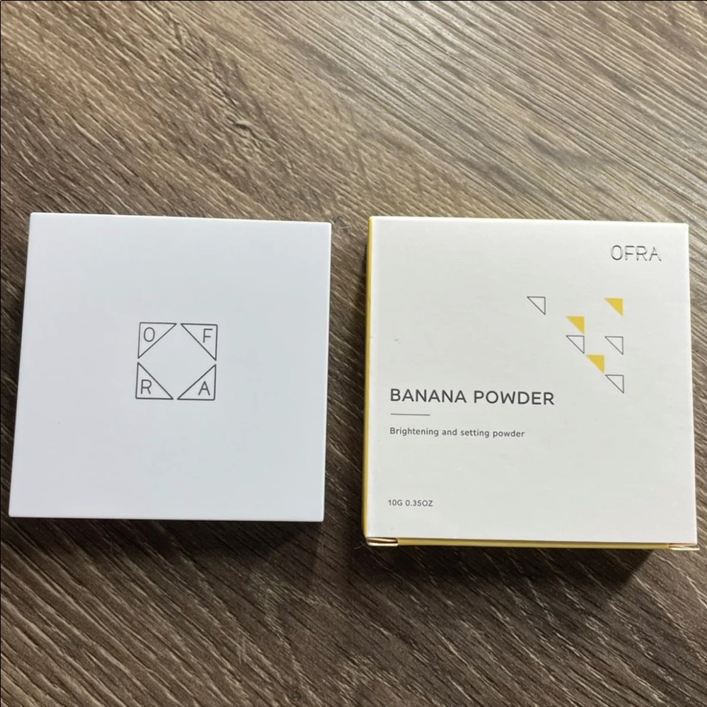 Ofra banana powder brighten and setting powder